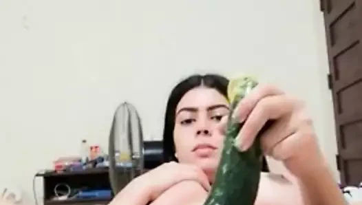 Hint milf içinde canada sikikleri bir salatalık