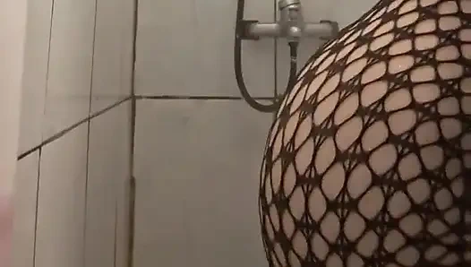 Duşta Video Görüşmesiyle Mastürbasyon