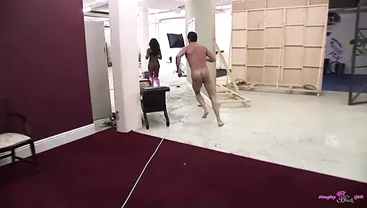 Setin her köşesinde esmer zenci amını siktirmek istiyor