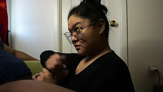 Boğazıyla o yarağı çekiyor