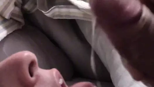 Büyük cumshot içinde hermmouth