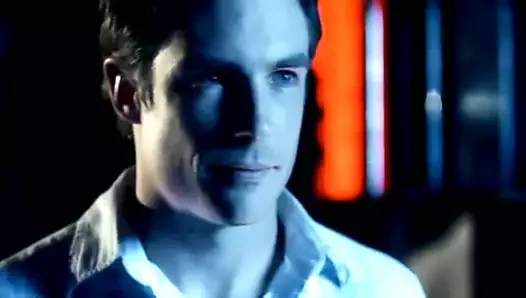 Bana sürtük carrie underwood soyadını söylüyor