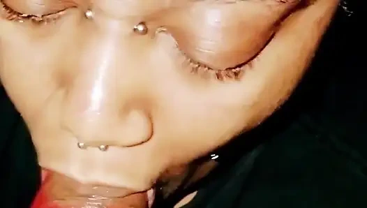 Özensiz meyve yiyici!!