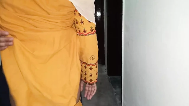 Yenge ve dever tv öğle yemeğinde romantik seks