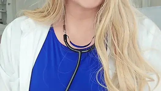 Okul doktoru öğrencilere kadın vücudunu öğretiyor