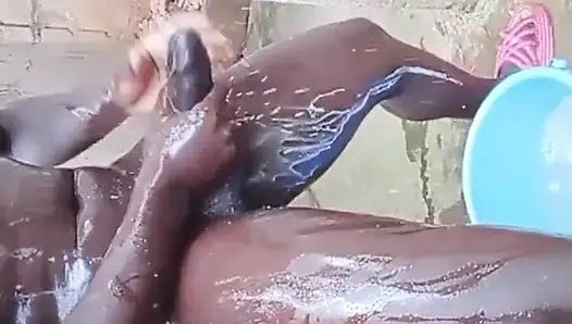 Afrika'nın en büyük siyah yarağıyla ateşli grup seks