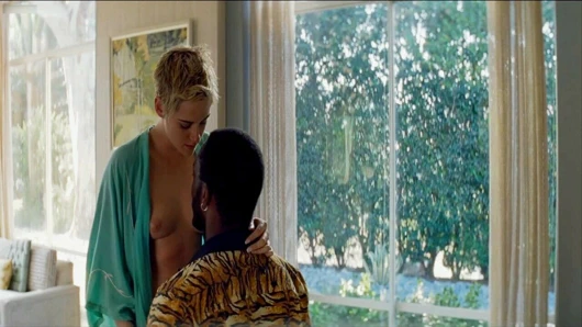 Kristen stewart üstsüz