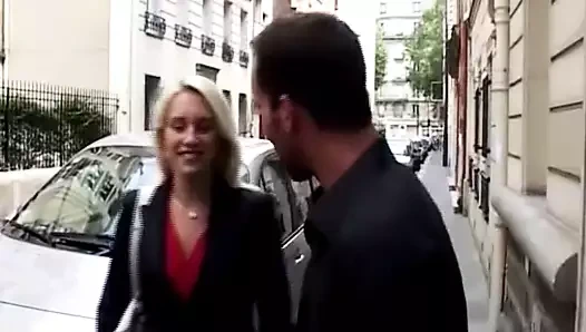 Fransız genç kaba anal seks için aldı