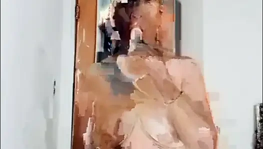 Oyuncağımla geliyorum