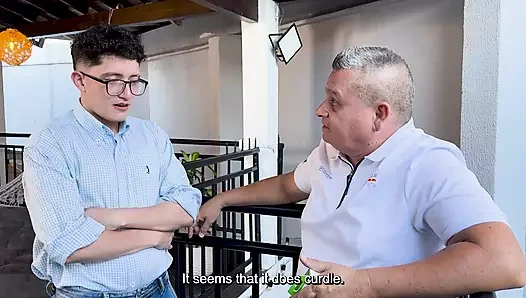 Büyük memeli orta yaşlı seksi üvey anne hamile bırakmak için üvey oğlunu sikiyor - karen sleent