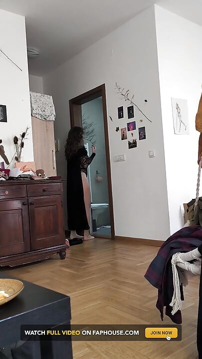 Sapık prenses giyiniyor