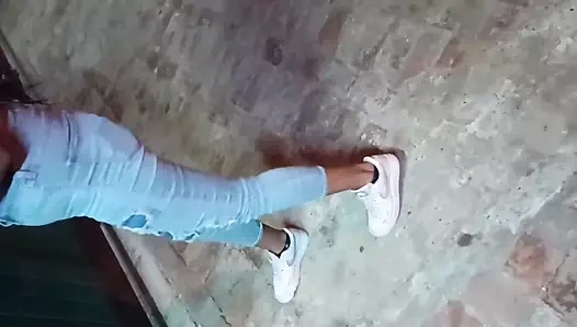 Public motel sex with 20-year-old Indian girl caught on the street