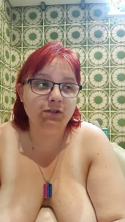 Meme Anna-Maria Lindel kamera önünde canlı (küvet) 21.08.2025