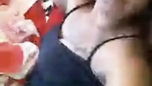 Selfie yapan kız 2.mp4