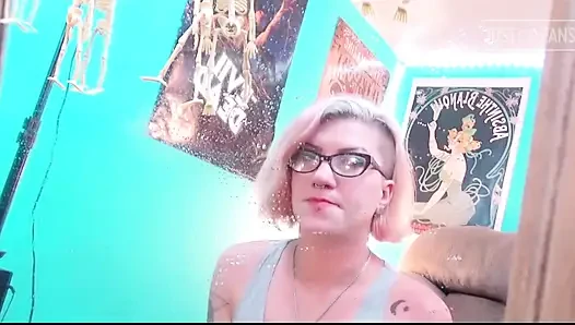 Mirror Sneezing