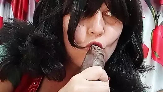 Üvey anne üvey oğluna uygun bir seks ikramı yapıyor