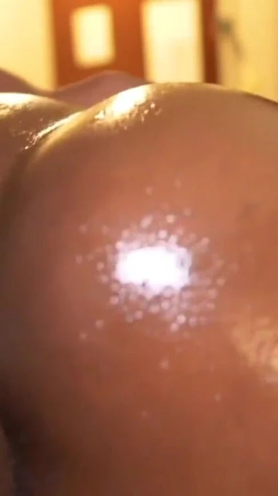 "Zenci aldatan evli kadın bir otelde arkadan sikiliyor" dan unutulmaz an