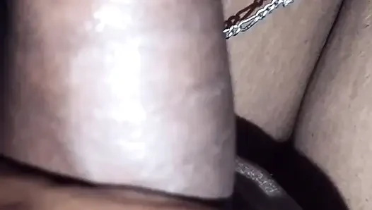 Hintli kadın 31 çekiyor ve sakso çekiyor