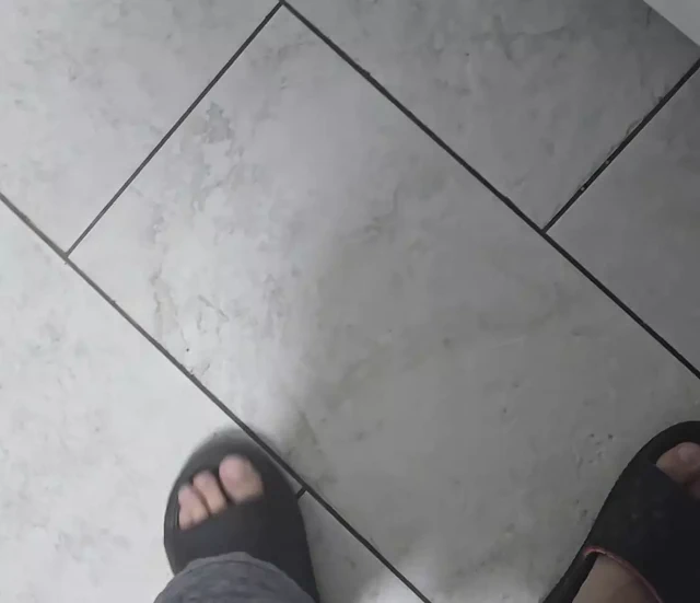 Üvey anne büyük götlü üvey oğluna merhamet yok ve sikişiyor