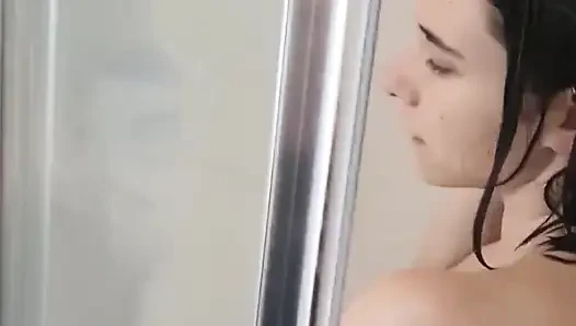 Duş sapık