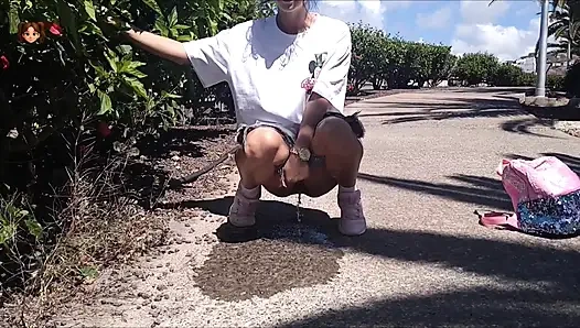 Yaramaz halka açık işeme derlemesi 2, mimibloou