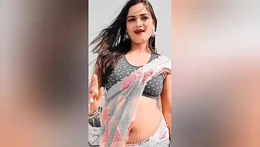 ITNE DINO BAAD KAAMWALI BAI KO CHODNE KA MOUKA MILA