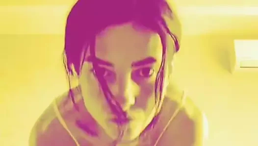 Hepsi güzel rüyalar! Ve yatmadan önce ısınmayı seviyorum)