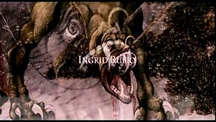 Leonor yüzerken gösteriş yapıyor