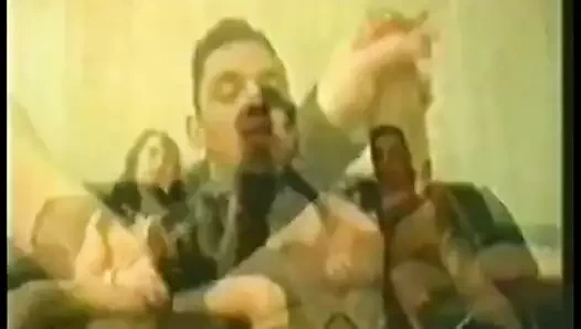 Aldatılan koca filmler onun eş ile büyük arap canavar musluklar