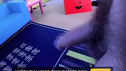 Büyük Memeli Sıska Aldatan Dağınık Nostaljik