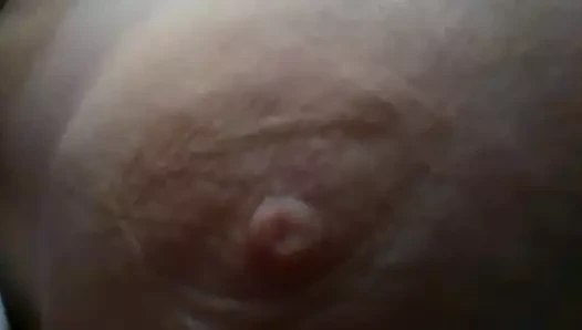 karısının göğüsleri