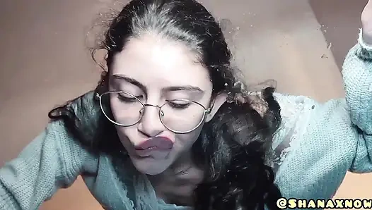 FETIŞ TÜKÜRME, FıŞKıRTMA VE ARABAYA İŞEME (BÖLÜM 1)