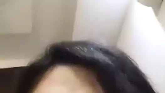 Seksi bayan selfies.mp4 yapıyor