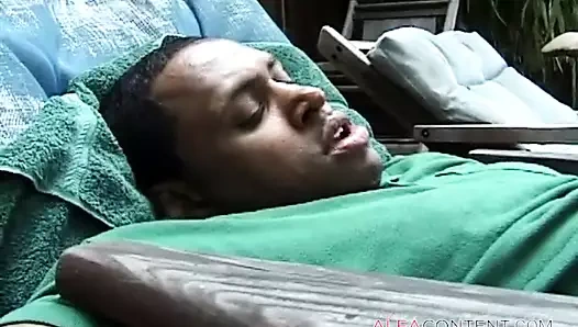 iki sluts var paylaşım bir bbc