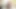 Ateşli kızıl orta yaşlı seksi kadın uzun kızıl saçlarını fırçalıyor
