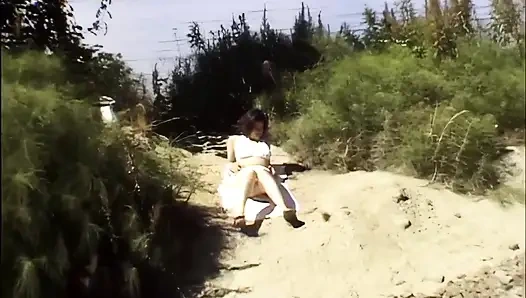 Minyon Asyalı ateşli kız nostaljik sikiş ve yüze boşalma ryoko