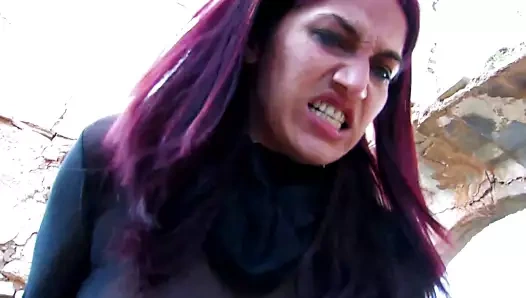 Dağcı sıcakta bir kaltakla tanışır!