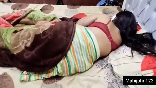 Ateşli yenge büyük götlü büyük göğüsler. Tam ateşli seks fukingi duyuluyor