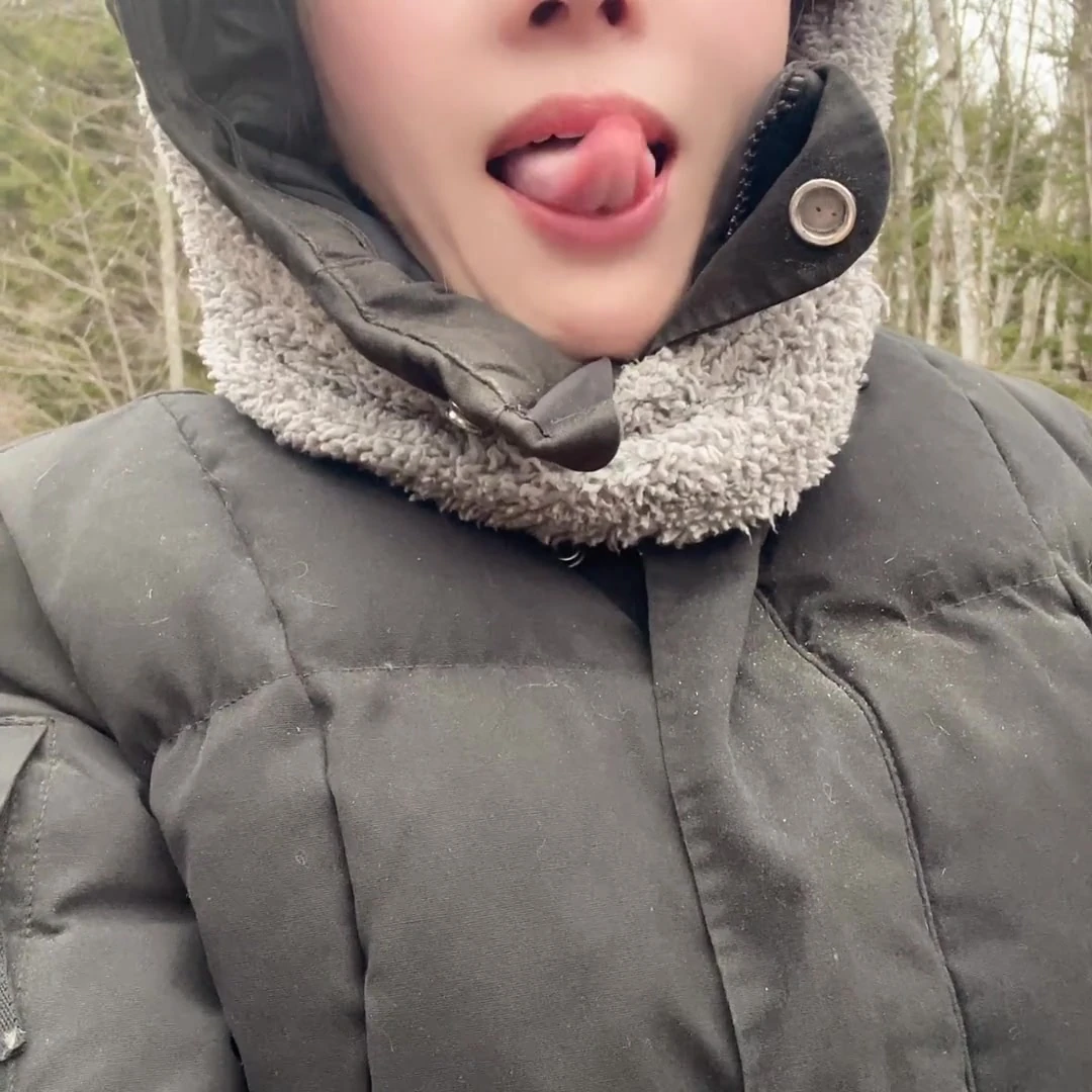 Pee Sexy on the Forest so Cool