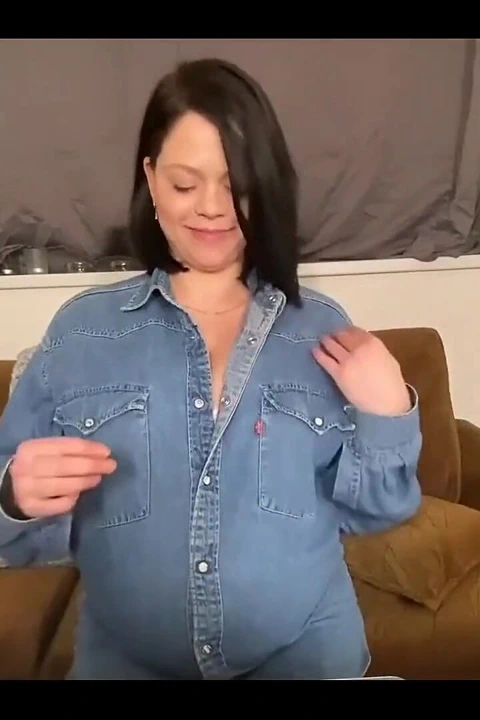 9 aylık hamileyken web kamerası gösterisi yapıyorum