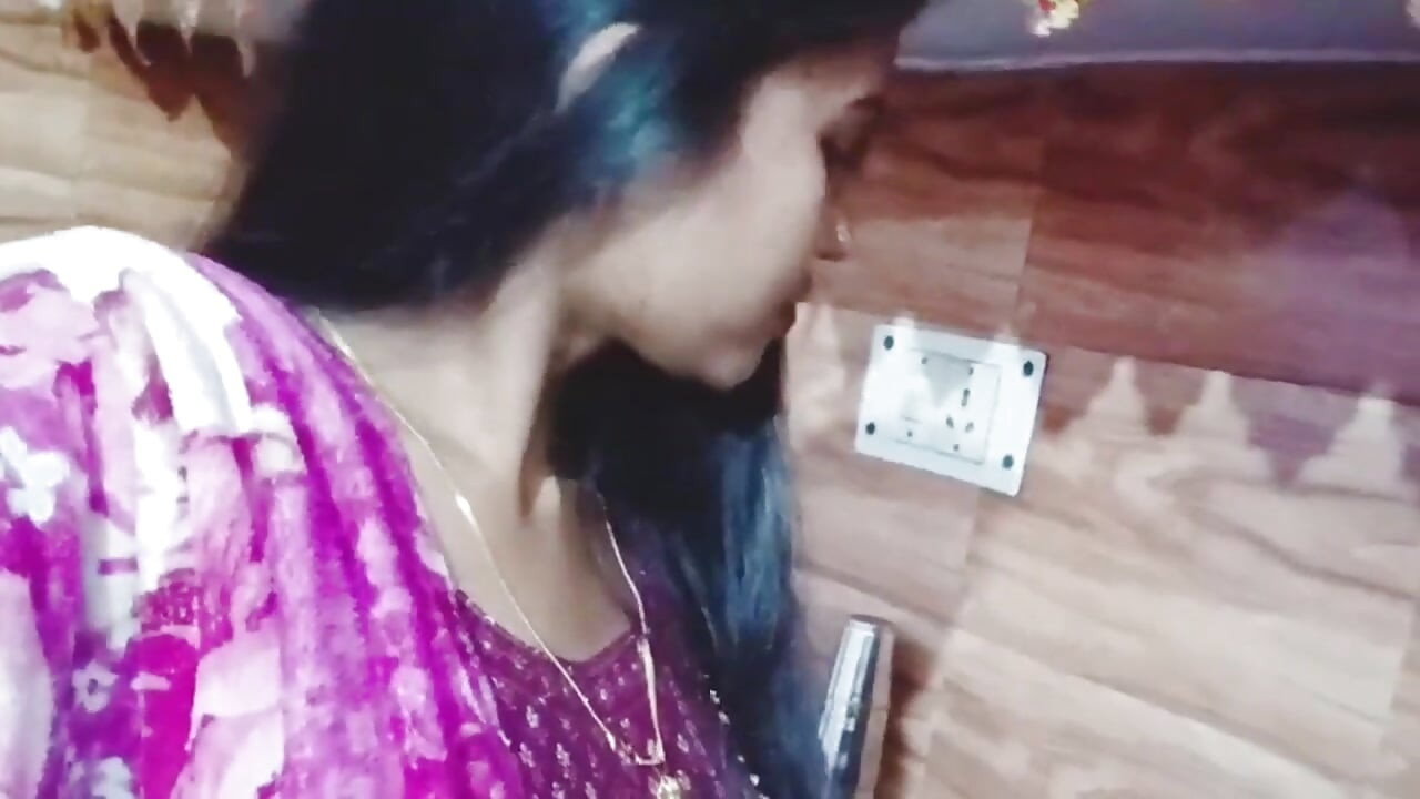 Yeni Hintli bangla süper güzel kız romantik ve zar zor sikişiyor video. ( tam Bangla ses )