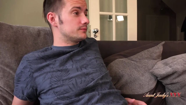 AuntJudysXXX - Горячая Милфа Jess West Трахает Своего Сводного Брата