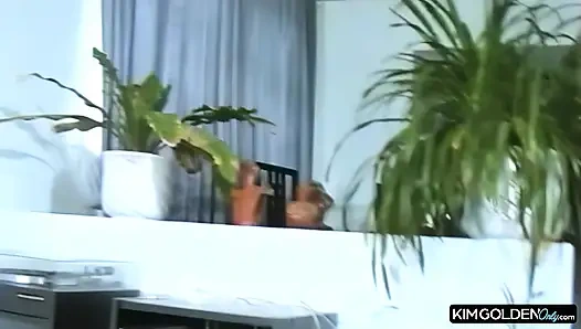 Leidenschaftlicher Oralaustausch und harte Penetration