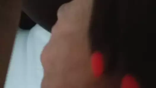 Ve sonra parmaklanmak ve sikilmek istiyor