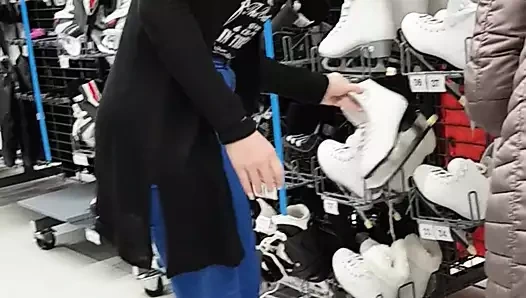 Genç seksi bayan:--))3.