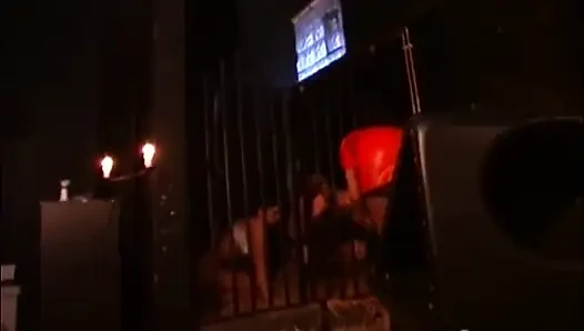 Sahibe ve köle çift heyecan verici seansta