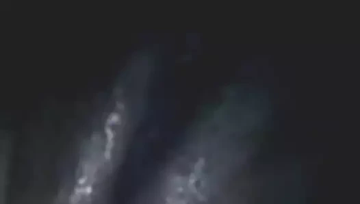 Bengalli kız – kedi şovu ve parmaklama