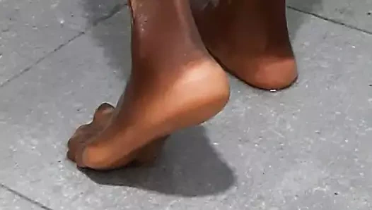 abanoz naylon ayak ile külotlu çorap duş