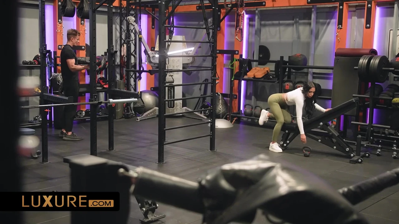 Meeting at the gym and threesome at home