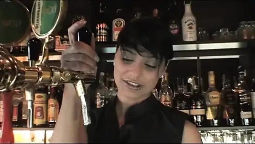 Yaşlı adam yarak emiyor